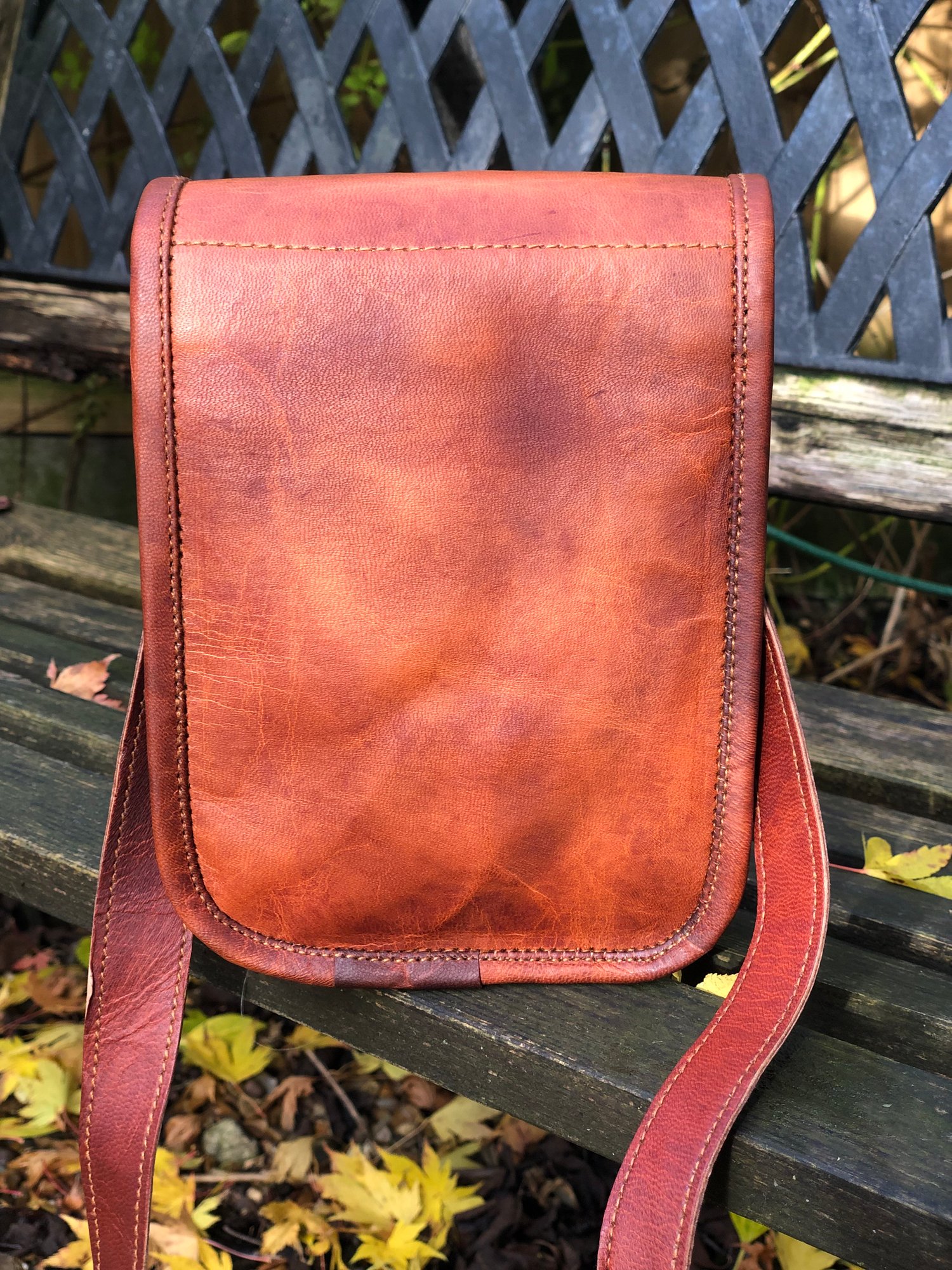 Plain messenger bag shop