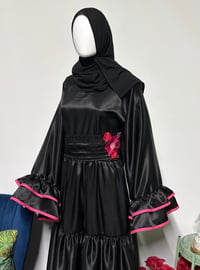 Image 2 of Zahra Abaya
