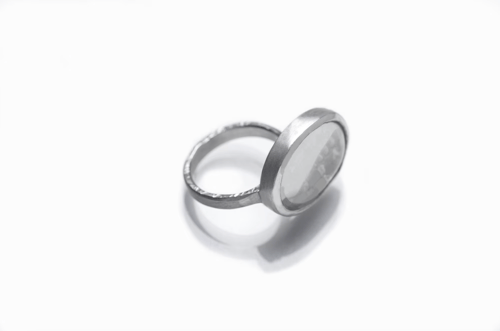 Image of "Wind from distant mountains" silver ring with rock crystal · AB EXTREMIS MONTIBUS AURA ·