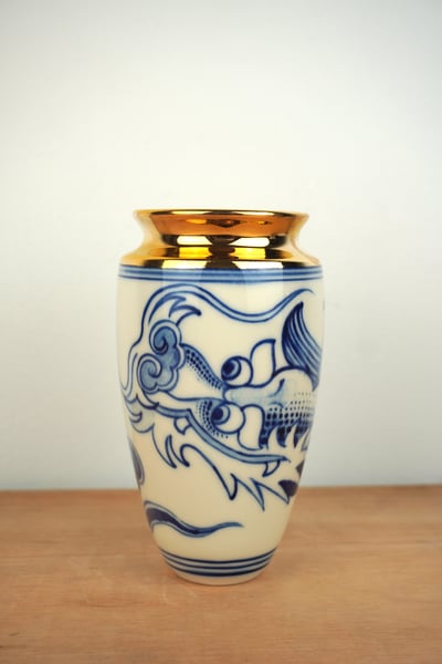 Image of Dragon Vase 1