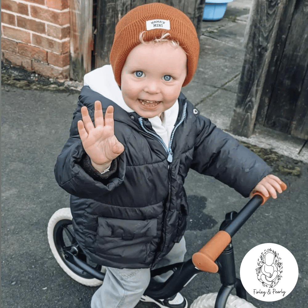 HAT: Mama's Mini