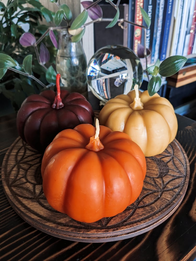 Image of Large pumpkin candle