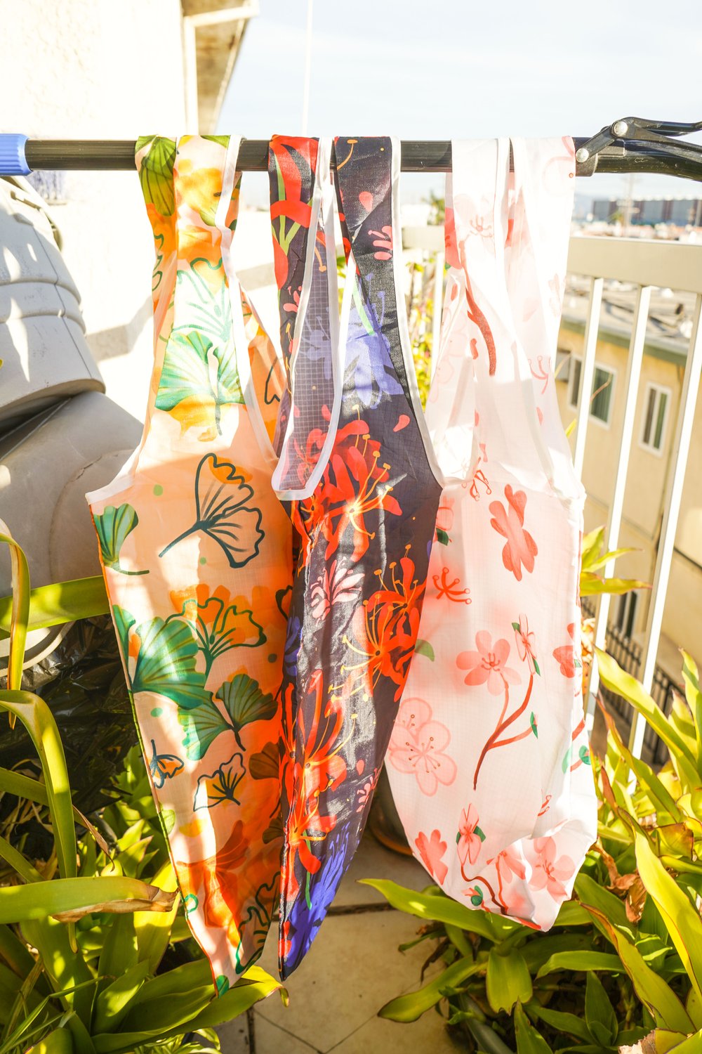Image of Growing Petals Reusable Bags