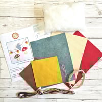 Image 3 of Woodland Garland Felt Kit