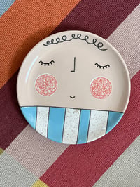 Image of Pink Face 1 – ceramic plate
