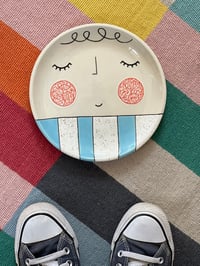 Image of White Face 1 – ceramic plate