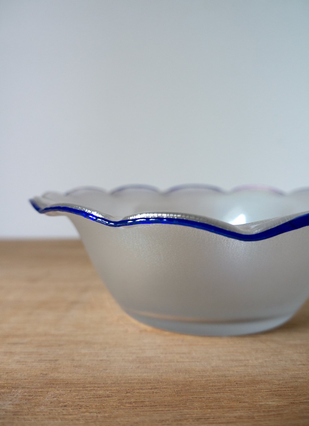 Image of wavy glass bowl