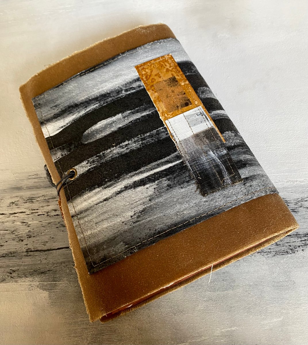 Medium Mixed Media Art Journal #7 | DL Rigter Artist & Maker