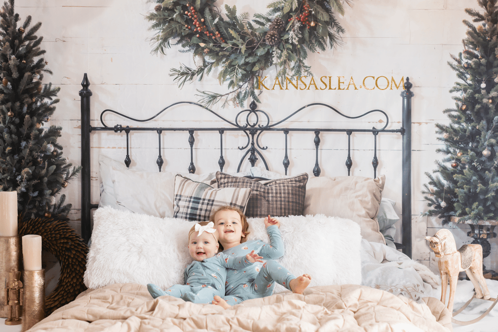 Image of 2023 Studio Christmas Mini Sessions in Santa Rosa Beach by Kansas Burke