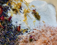 Image 6 of Wild Flower Soak - Pouch