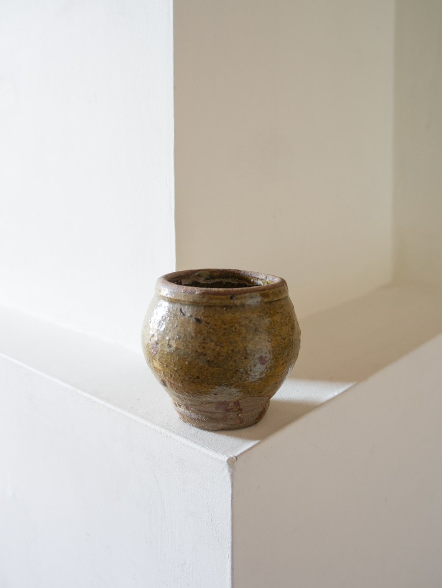 Image of little clay pot