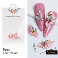 Image 2 of 5D acrylic flowers
