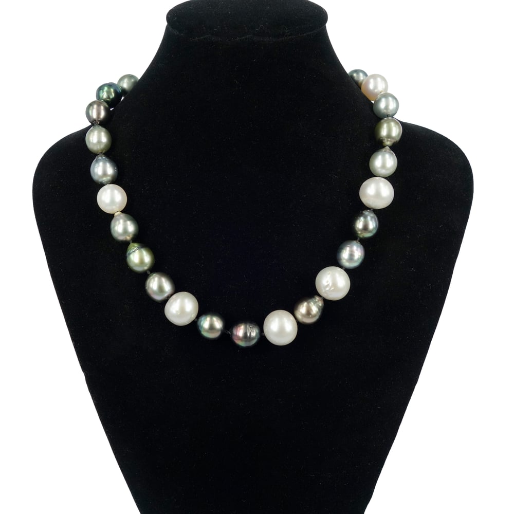 Image of Tahitian and South Sea Pearl Necklace. CP1166