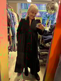 Image 1 of Ella kjole i sort fløjl (xs-xxl)