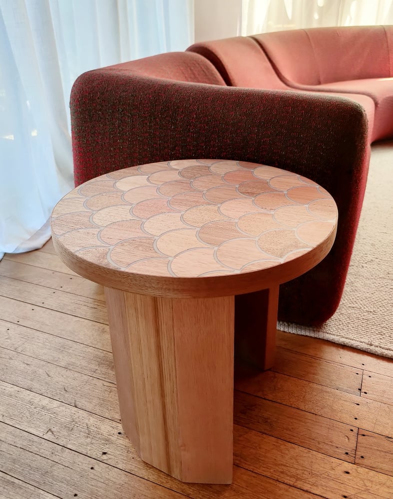 Image of Curve Side Table