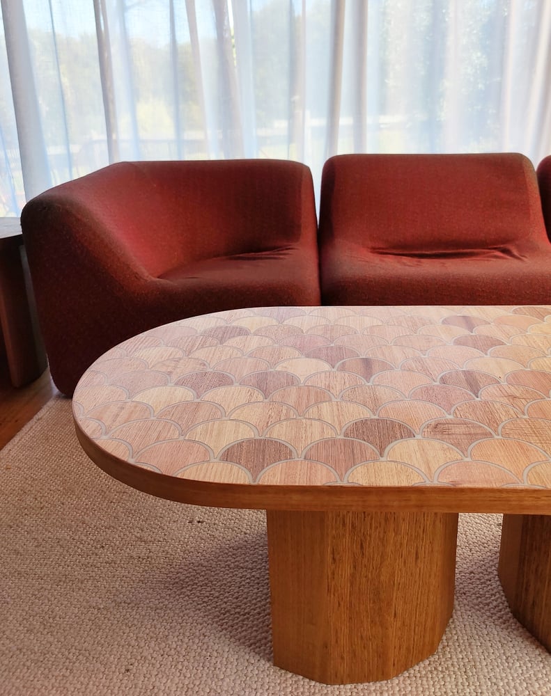 Image of Curve Coffee Table 