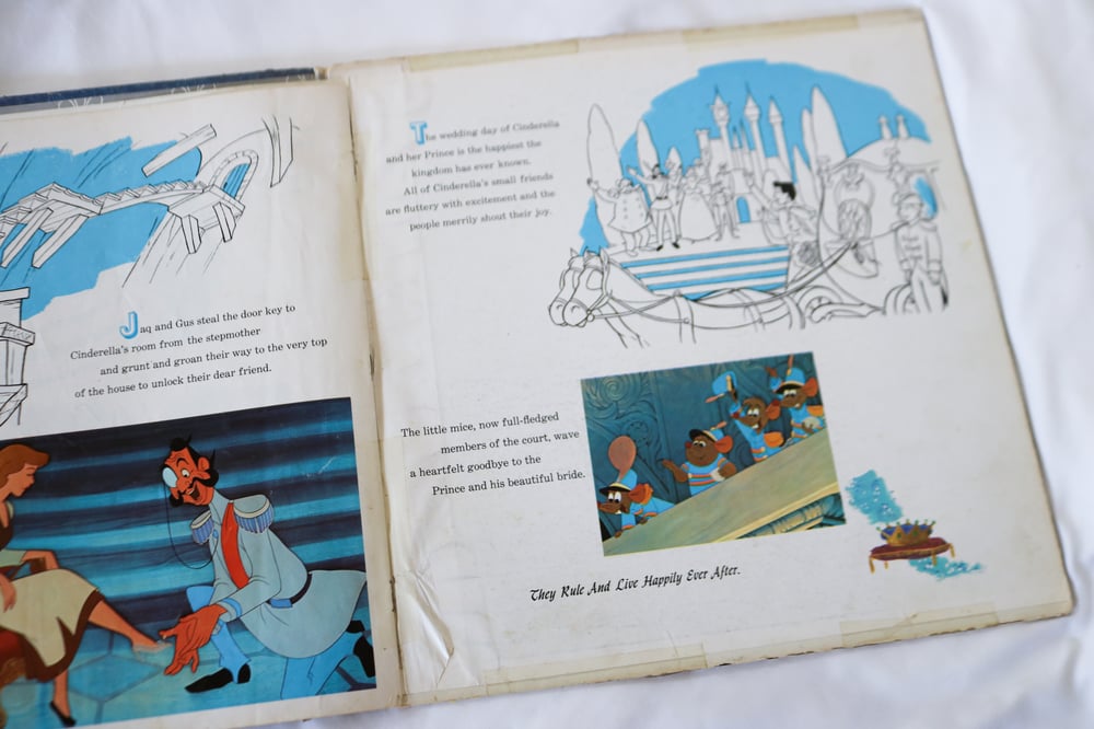 Image of Vintage Walt Disney's Cinderella Magic Mirror Record with Book (1960)