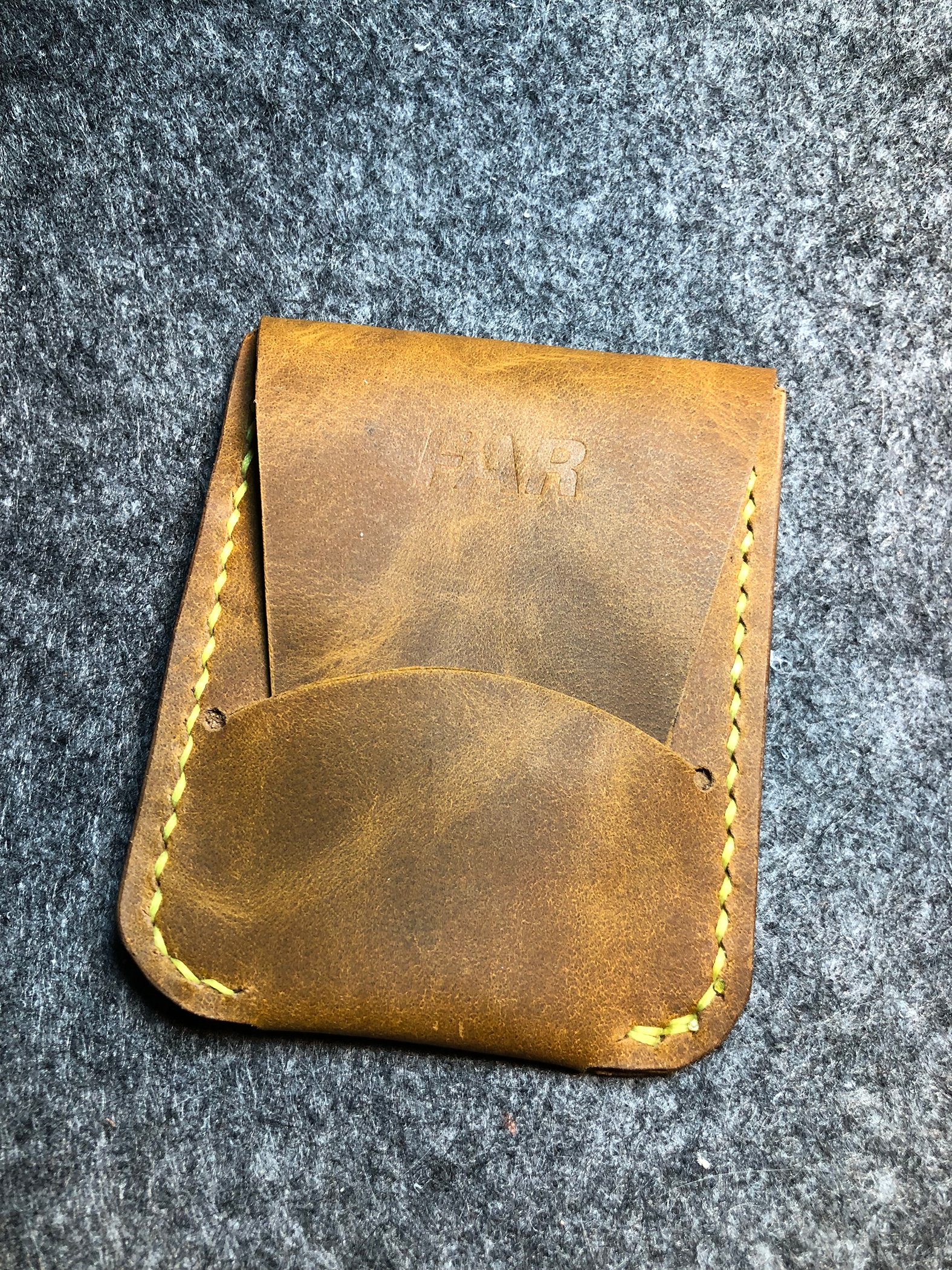 Image of Oil tanned leather card wallet