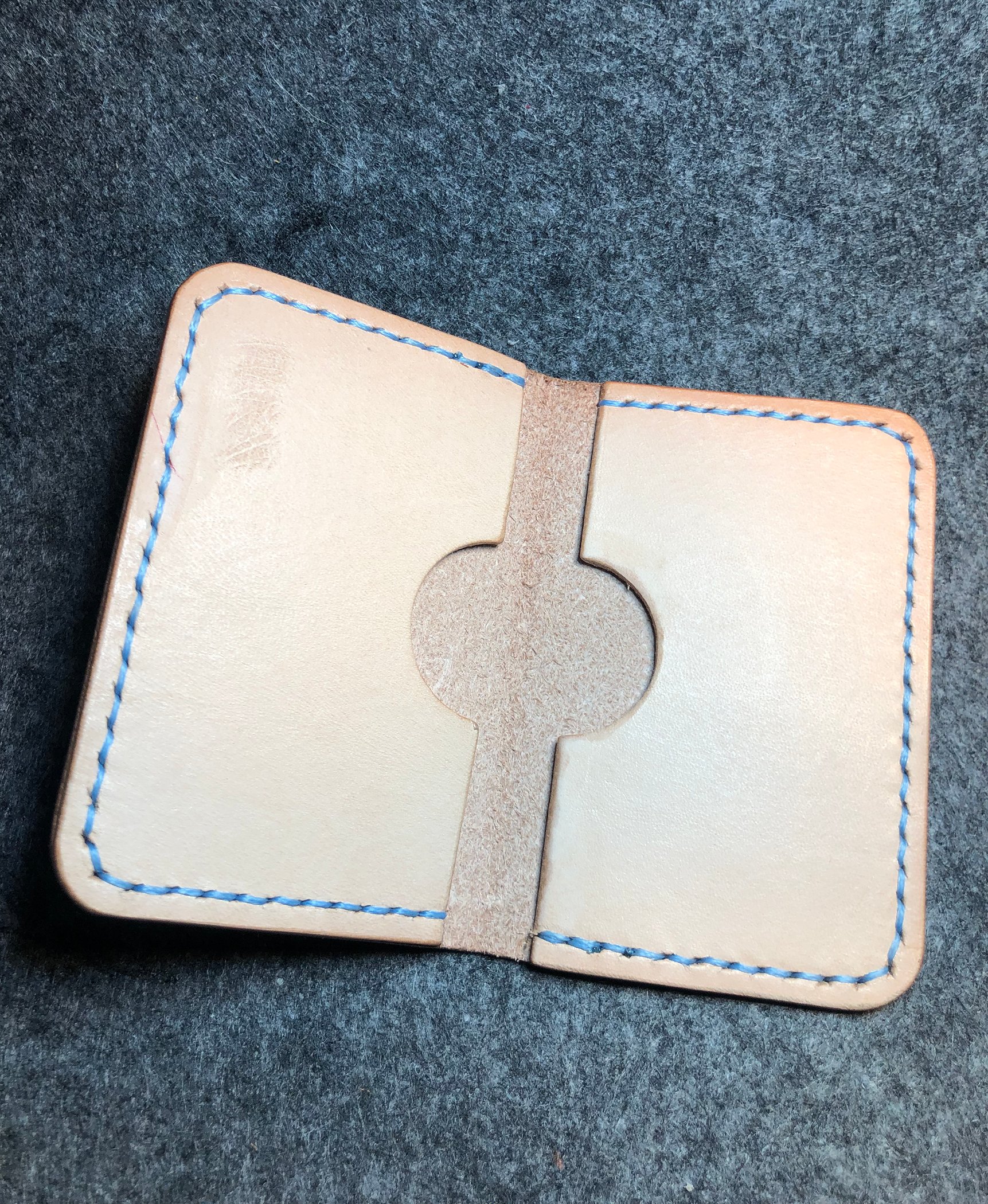 Image of Minimalist leather card wallet