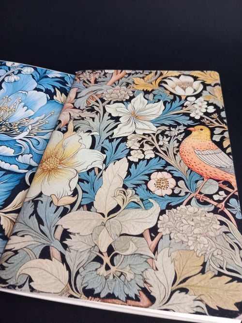 Image of Cuadernos grapados William Morris design by Silvia Camilleri