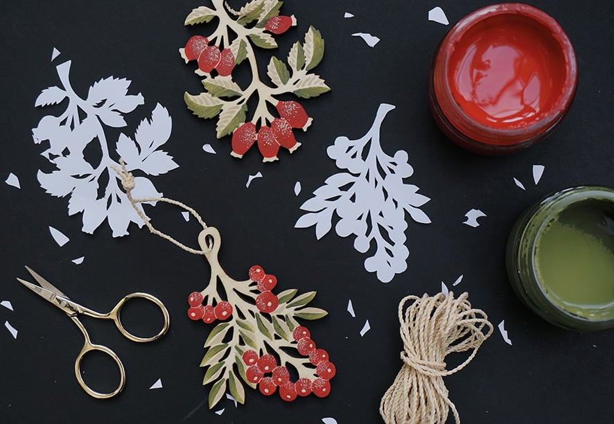 Image of Rosehip - Wooden Decoration 2023
