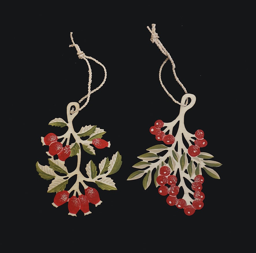 Image of Rosehip - Wooden Decoration 2023