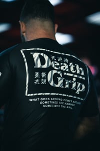 Image 4 of 'Fighting Tigers' rashguard.