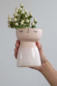 Image of Tween Fairybread 1 – ceramic vase peep