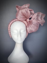 Image 1 of 'Mia' in dusty pink