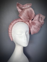 Image 2 of 'Mia' in dusty pink