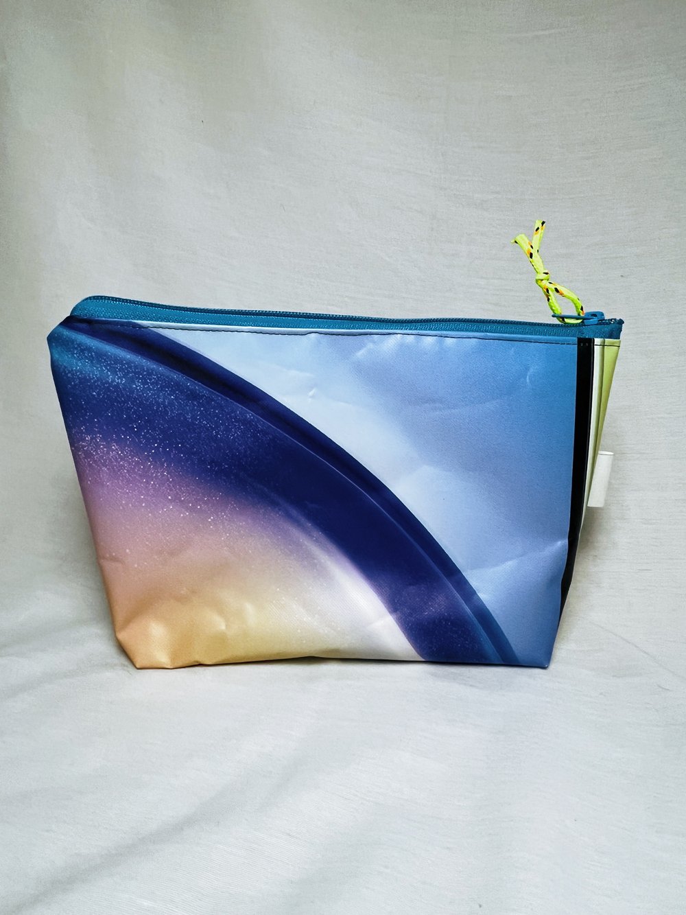 Image of COSMETIC BAG 02