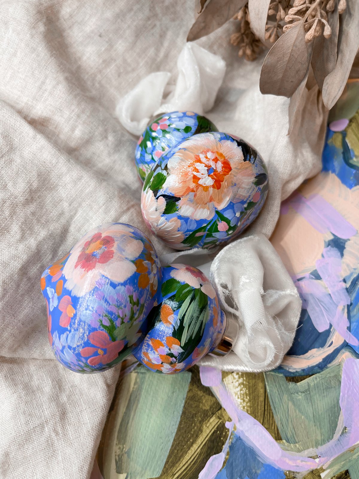 Image of Bright & Bubbly Ornament (PRE-SALE)