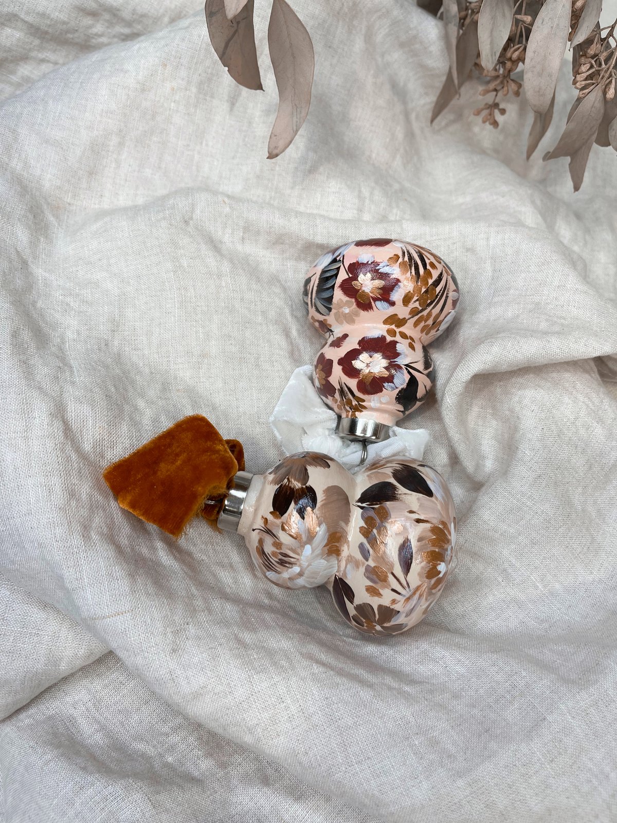 Image of Classic & Sophisticated Ornament (PRE-SALE)