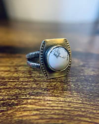Howlite Crank Ring