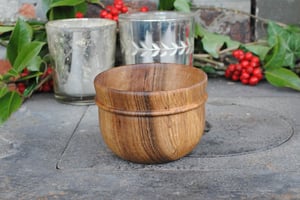 Image of Walnut whisky cup IV - Tasse à whisky en noyer IV