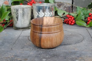 Image of Walnut whisky cup III - Tasse à whisky en noyer III