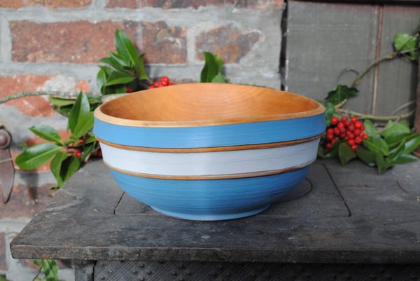 Image of Painted field maple bowl I - Bol peint en érable champêtre I