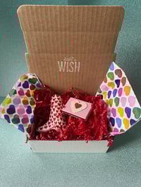 White w/Red Hearts Cowboy Boot Match Striker