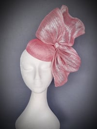Image 1 of 'Belle' in Petal pink and silver