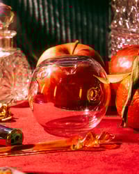 Image 1 of Manzana de Cristal