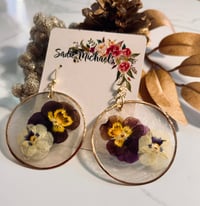 Image 5 of Pressed Pansy Clusters on Capiz Shells