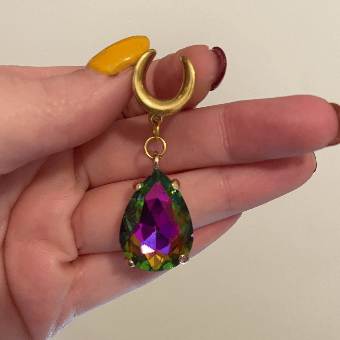 Image of Rainbow Gem Saddle Dangles (sizes 2g-1 1/2)