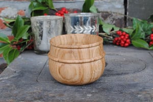 Image of Oak whisky cup V- Tasse à whisky en chêne V