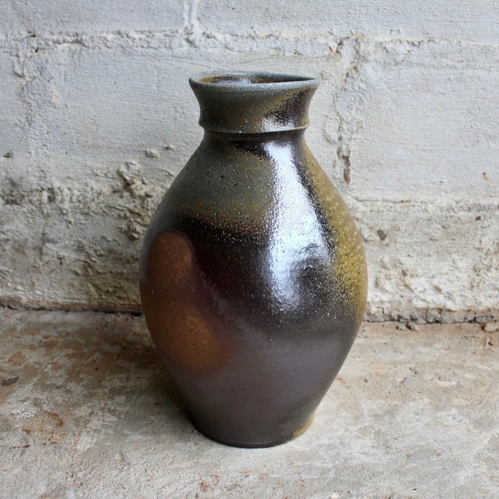 Image of Side Fired 2 Gallon Vase