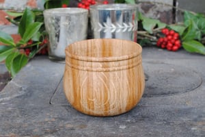 Image of Oak whisky cup I- Tasse à whisky en chêne I