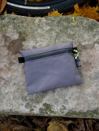 Image 5 of Pochette à tout faire