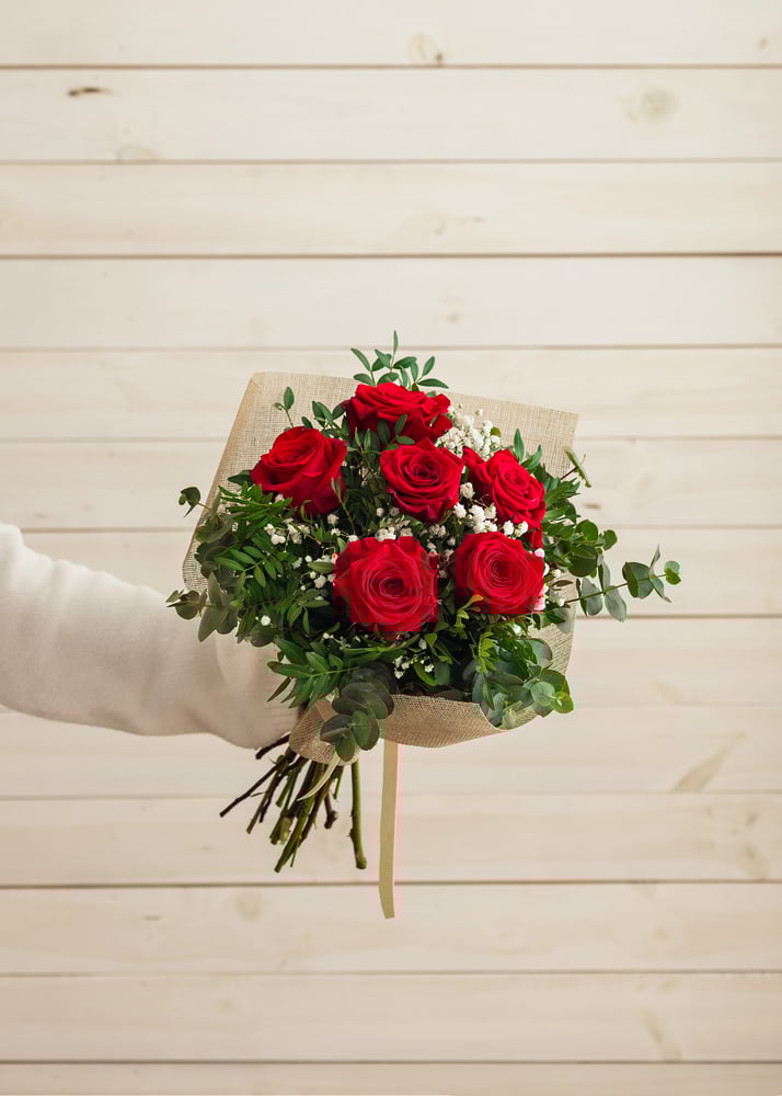 Image of Ramo de rosas rojas