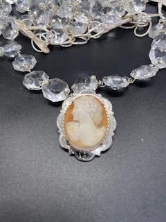 Image of Vintage Chandelier Crystal Neckpiece with Antique Cameo