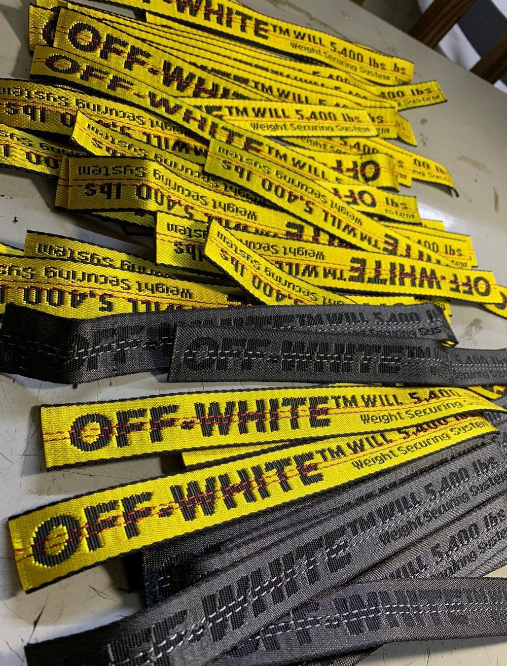 Custom Authentic “OFFWHITE” keychains