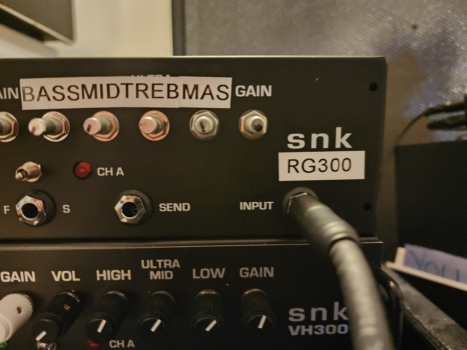RG300ES SOLID STATE AMPLIFIER | SNK Pedals & Amplification